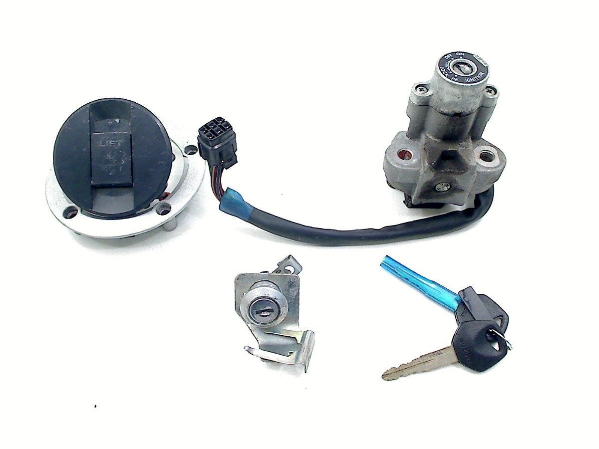 SLOTENSET Suzuki GSX 650 F 2008-2012 (GSX650F CJ1), Dhr. S. di Majo, Gebruikt, Info@cama-motorparts.nl, P.J. Troelstraweg 8 8
3144 CX  MAASSLUIS, NL