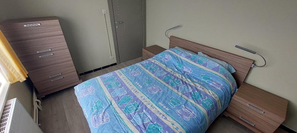 volledige slaapkamer in prima staat, Huis en Inrichting, Ophalen, Zo goed als nieuw, Tweepersoons, Modern, kwalitatief krasvast laminaat