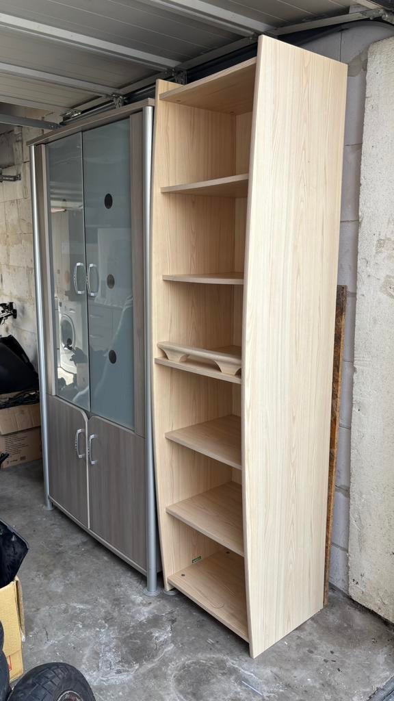 Kast /  Boekenkast, Ophalen