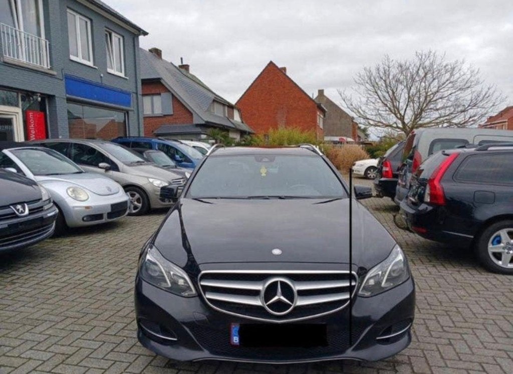 Mercedes-Benz E-Class–2.2Diesel 500000km Prêt à rouler, Autos, Mercedes-Benz, Entreprise, Classe E, ABS, Airbags, Air conditionné