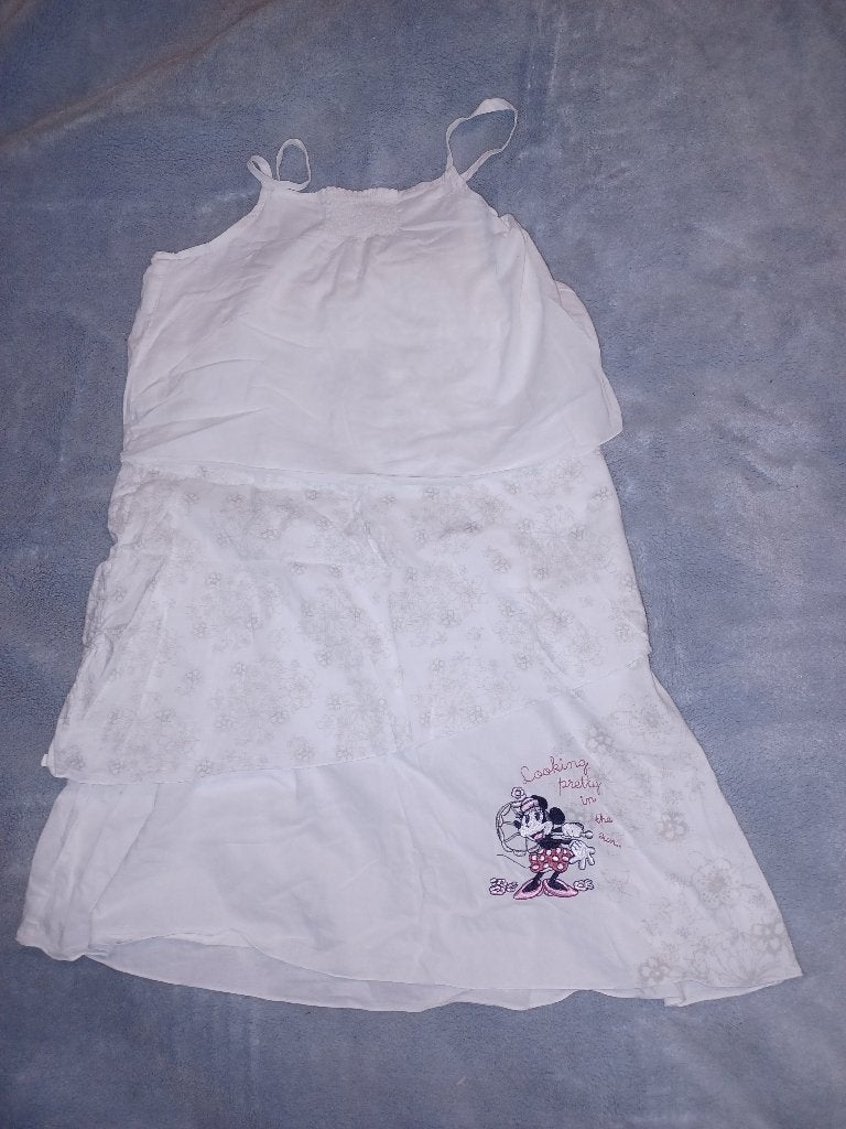 2 robes pour 5euros taille 10 ans, Kinderen en Baby's, Kinderkleding | Maat 140, Ophalen of Verzenden