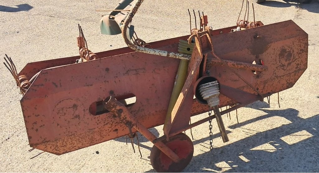 Hooischudder voor kleine tractor, Ophalen, Gebruikt