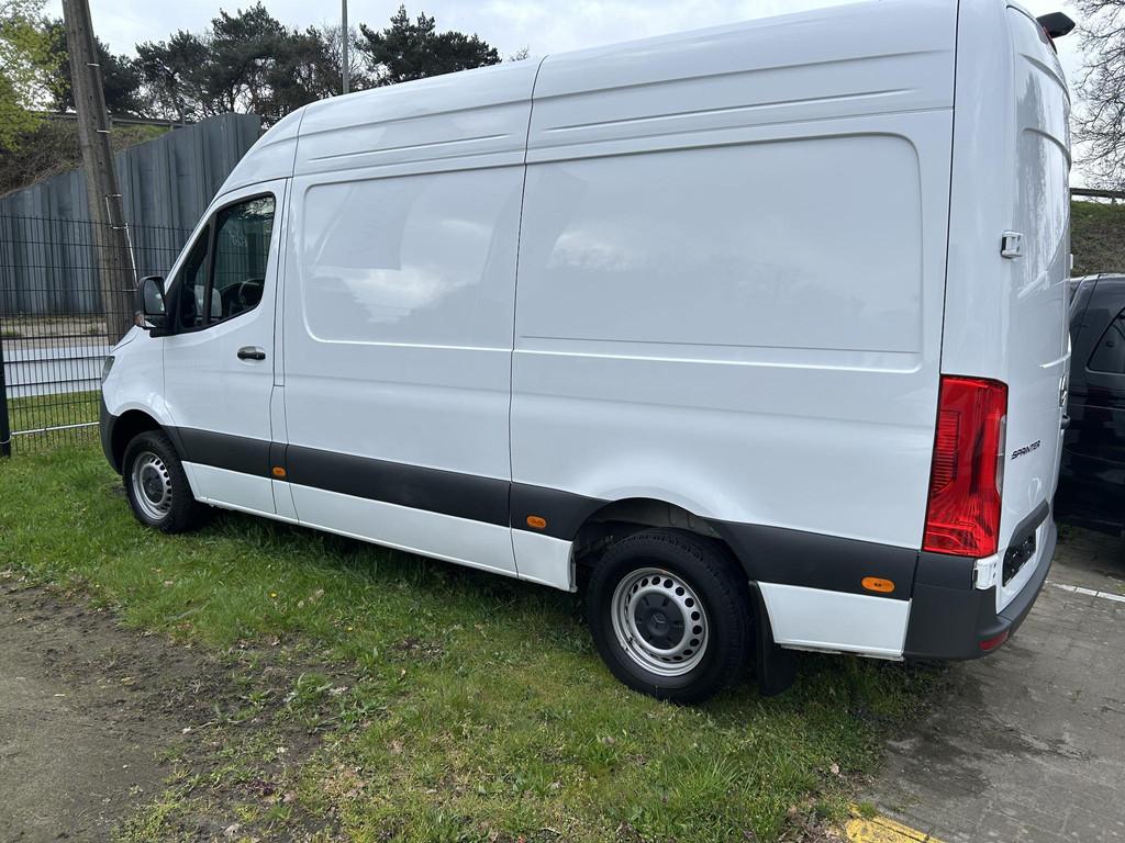Mercedes-Benz Vans Sprinter 315 CDI Bestelwagen L2 RWD PRO, Auto's, Gebruikt, 4 cilinders, 2000 kg, Wit