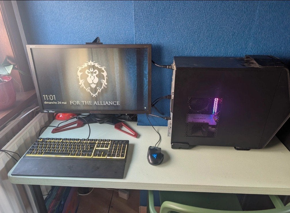 Pack Gaming Complet : PC Predator + Écran 60hz + Setup Razer, Enlèvement