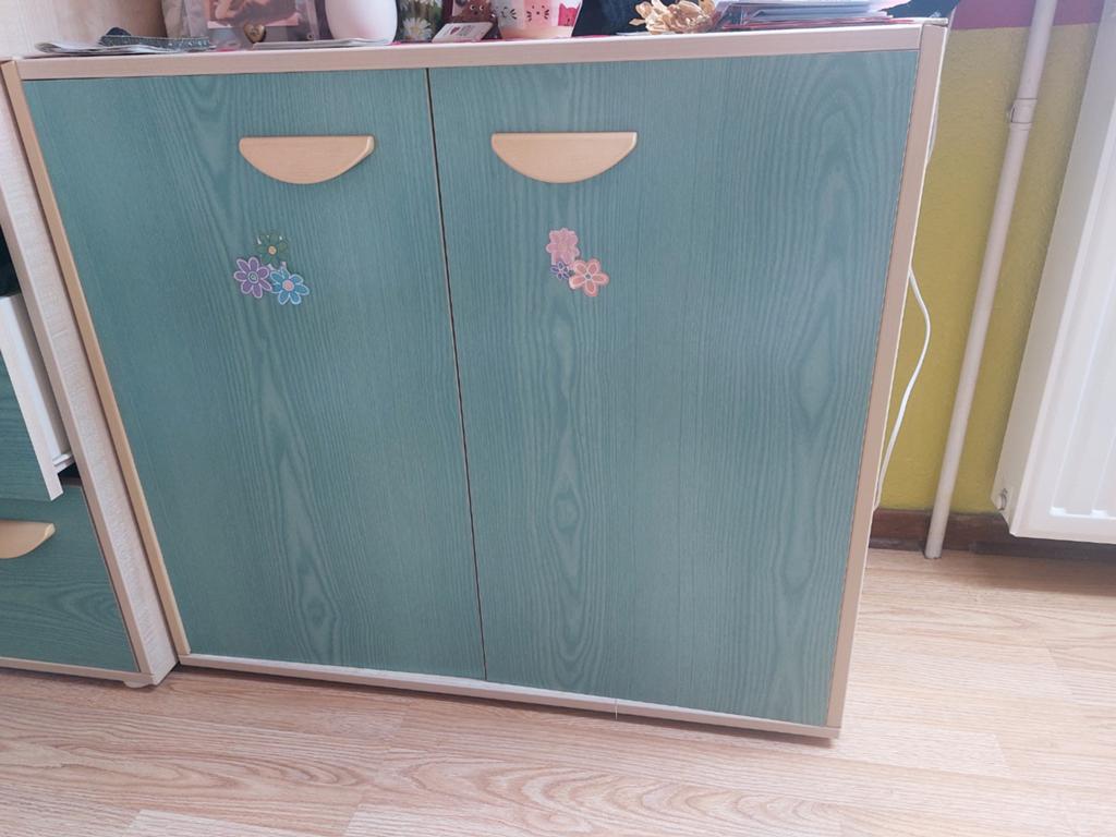 Groene beige kast, Ophalen