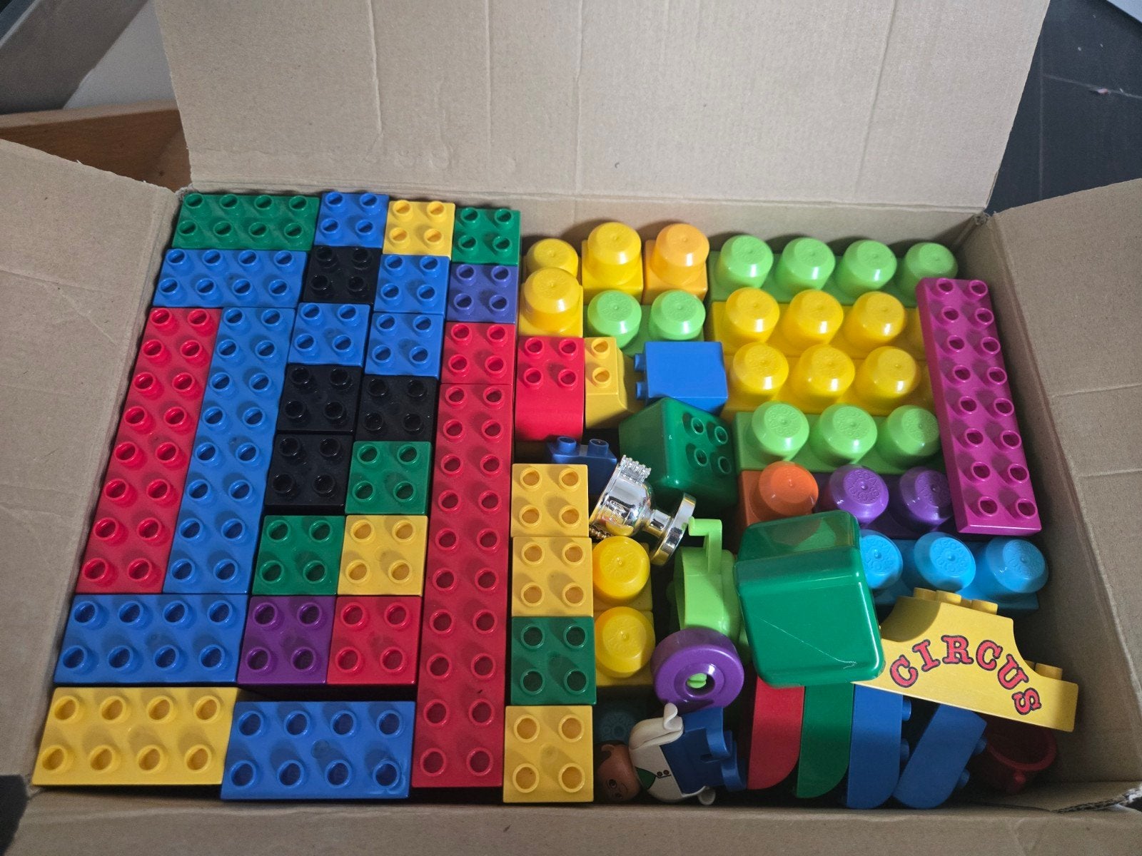 Duplo 7kg verpakt in een grote doos, Ophalen, Duplo