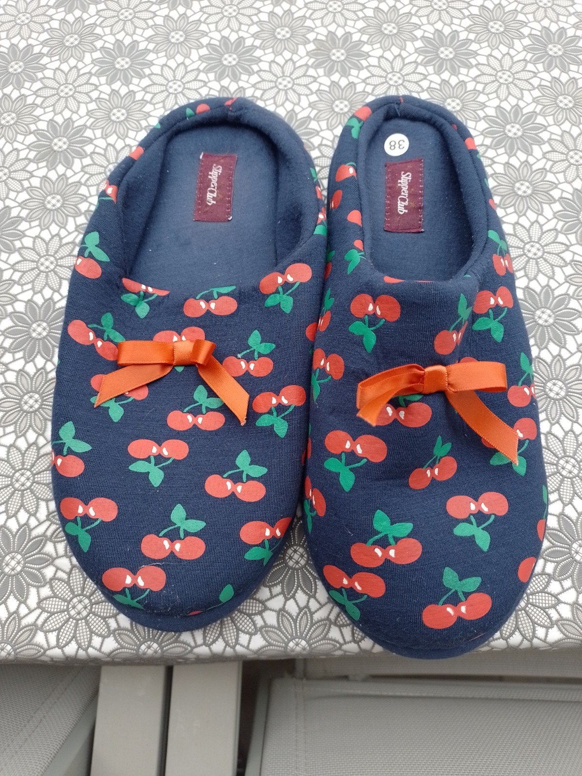 pantoffels, Ophalen