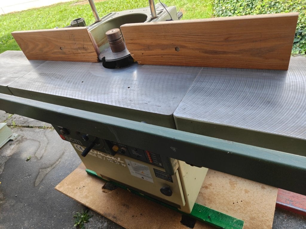 SCM T110A professionele tafelfrees, Ophalen