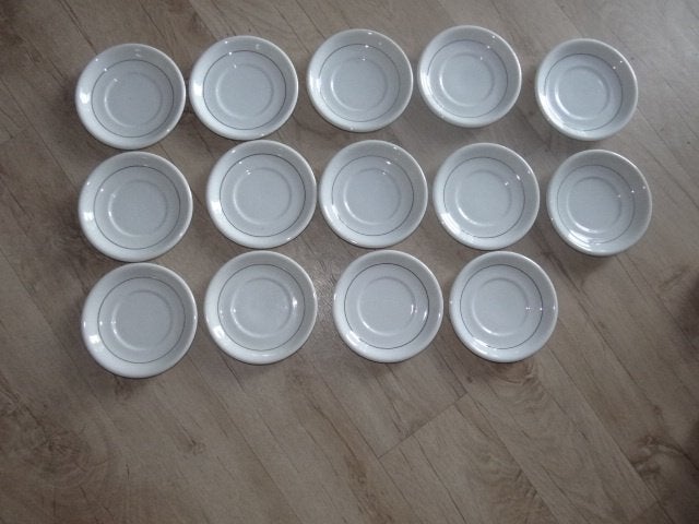 Tassen, ondertassen en dessertborden, Ophalen, Gebruikt, Vintage