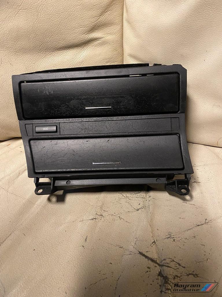 Bmw E46 asbak console sedan coupe touring 3-serie compact, Auto-onderdelen, Interieur en Bekleding, Gebruikt, -, -, Ophalen of Verzenden