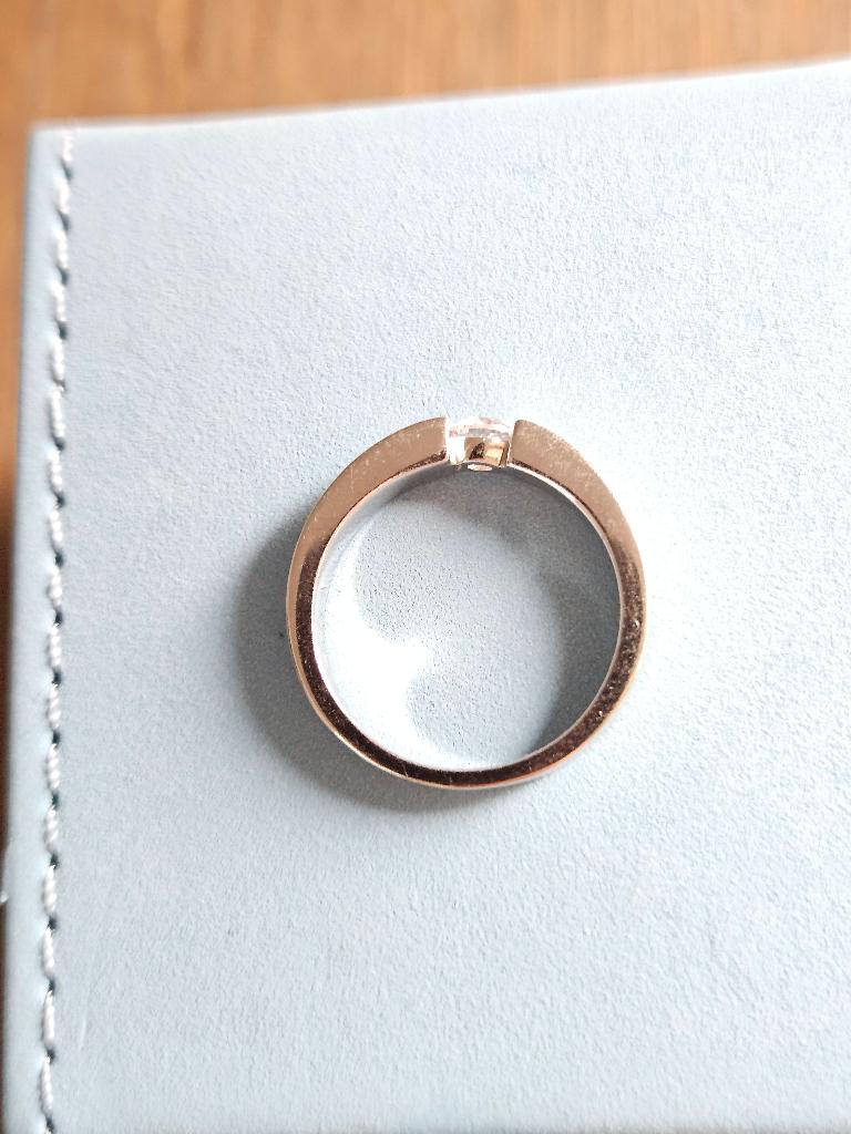 mooie zilverkleurige ring met doosje, Verzenden, Zo goed als nieuw, 17 tot 18, Zilver
