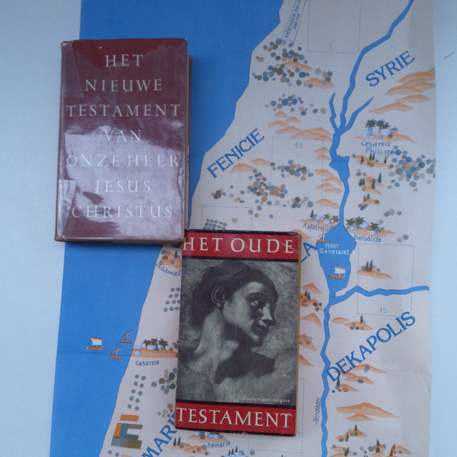 Oud en Nieuw Testament. 2 vintage boeken, Enlèvement ou Envoi, Utilisé, Christianisme | Catholique
