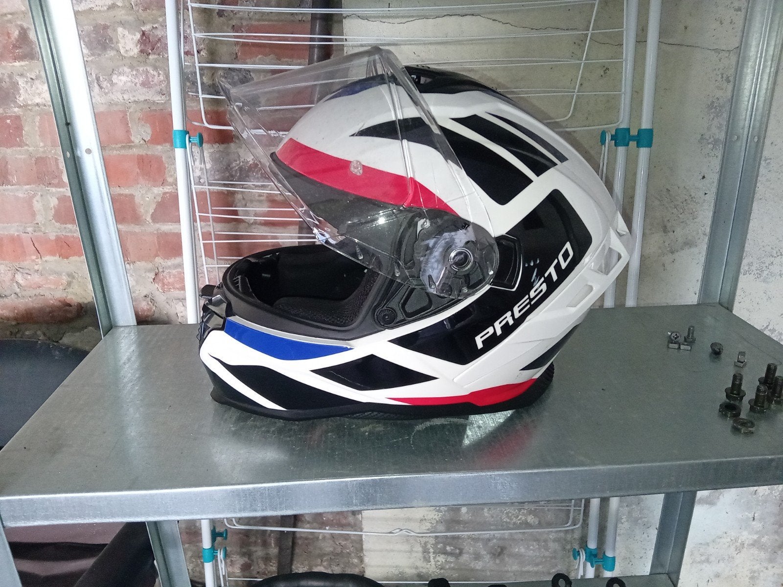 Casque Presto de scooter, Fietsen en Brommers, Brommerhelmen, Ophalen of Verzenden, Zo goed als nieuw, Medium