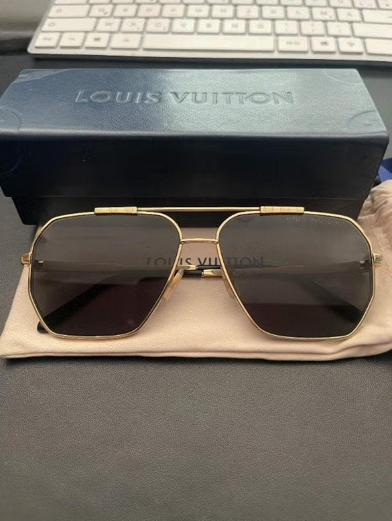 Louis Vuitton Illusion Zonnebril, Handtassen en Accessoires, Zonnebrillen en Brillen | Heren, Ophalen, Zo goed als nieuw, Zonnebril