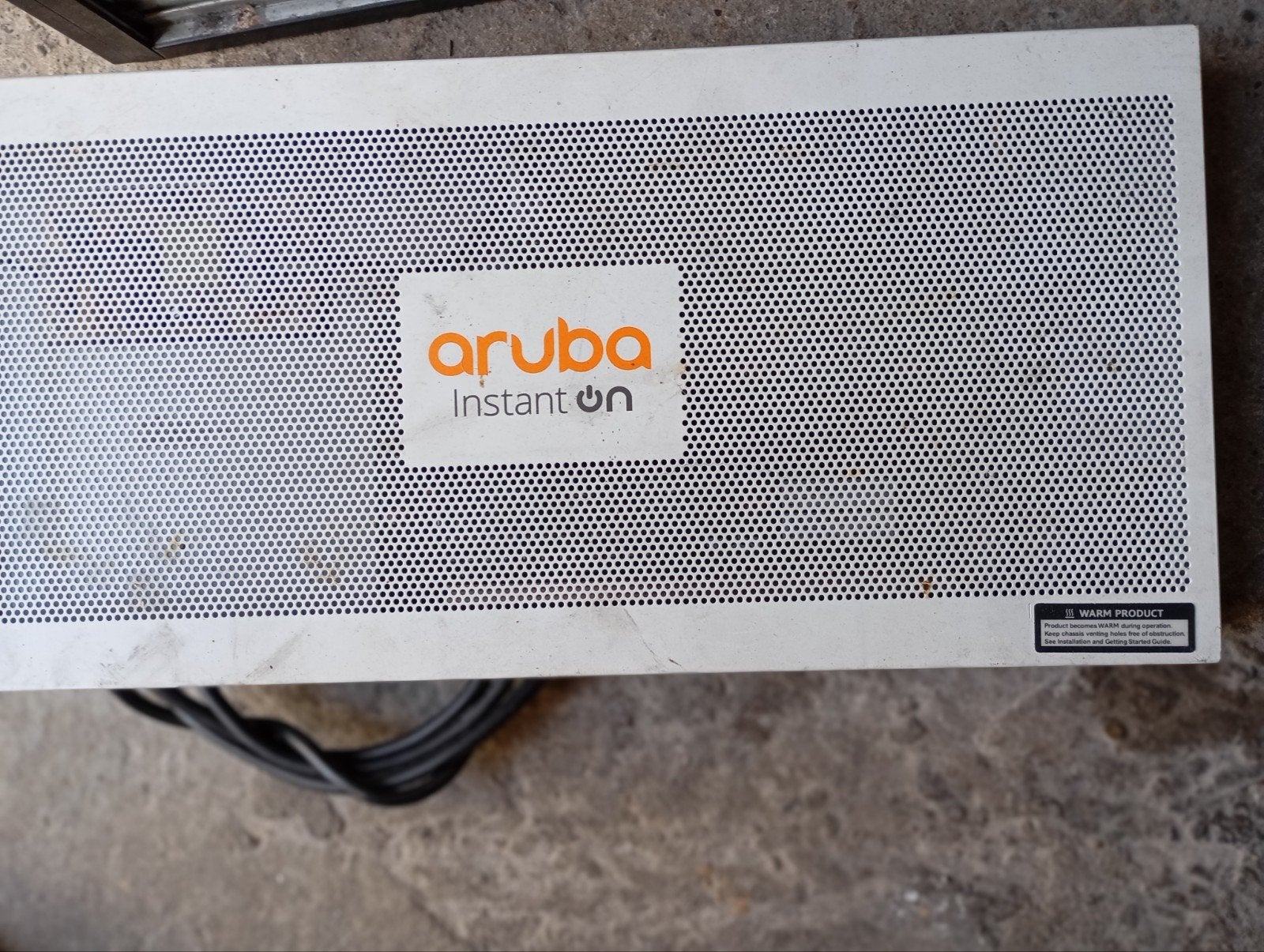 Boîtier de commutation réseau Aruba, Musique & Instruments, Enlèvement ou Envoi