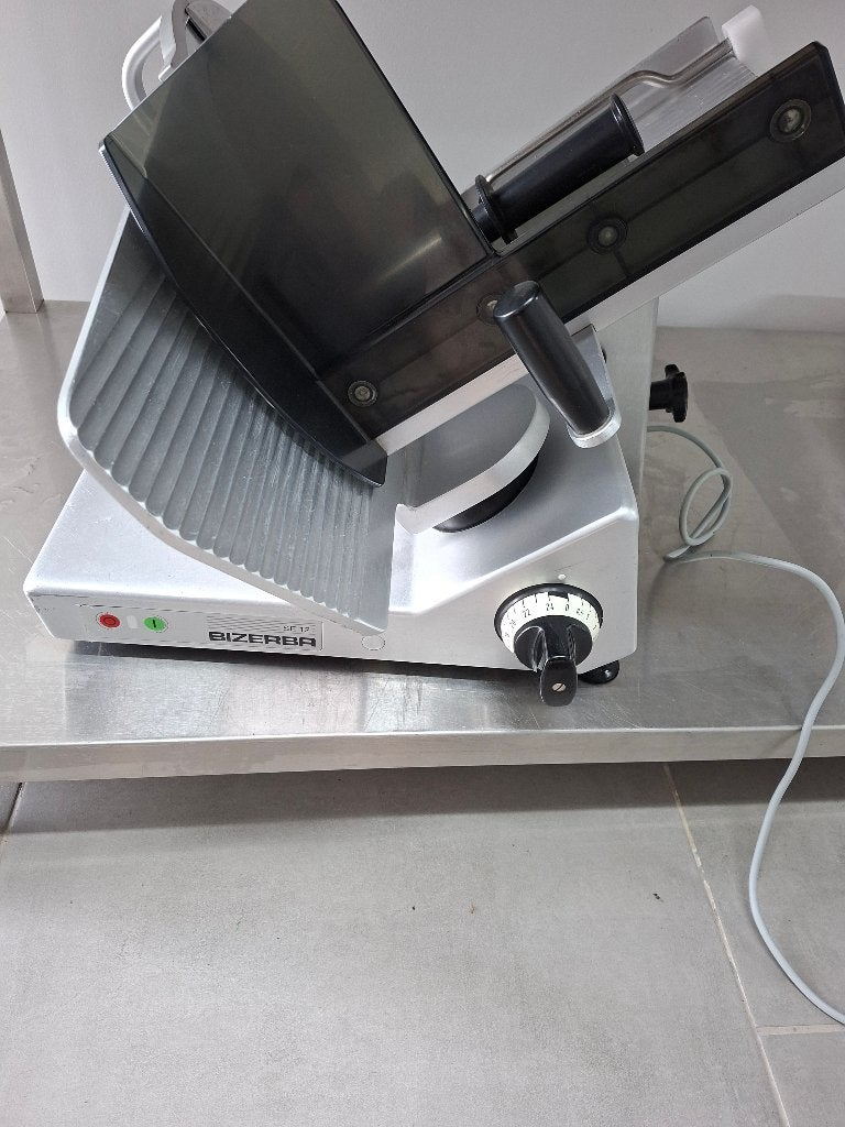 vlees en kaassnijmachine, Ophalen, Vlees
