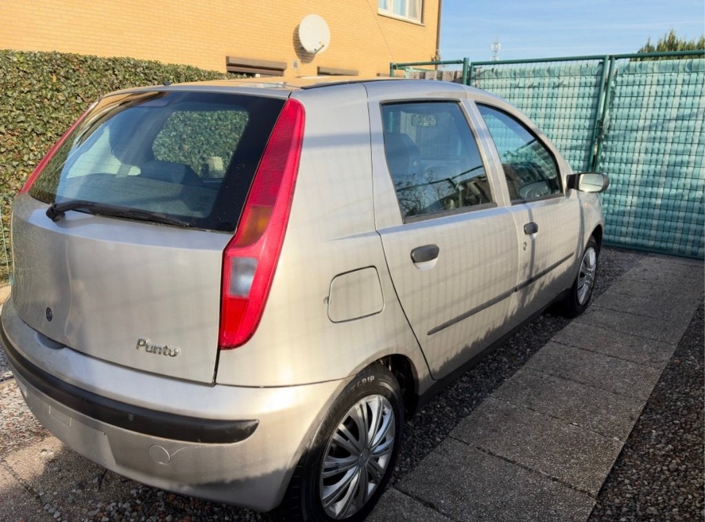 fiat punto 1200 benz. word gekeurd voor verk euro4, Auto's, Fiat, Voorwielaandrijving, Stof, 1242 cc, 4 cilinders