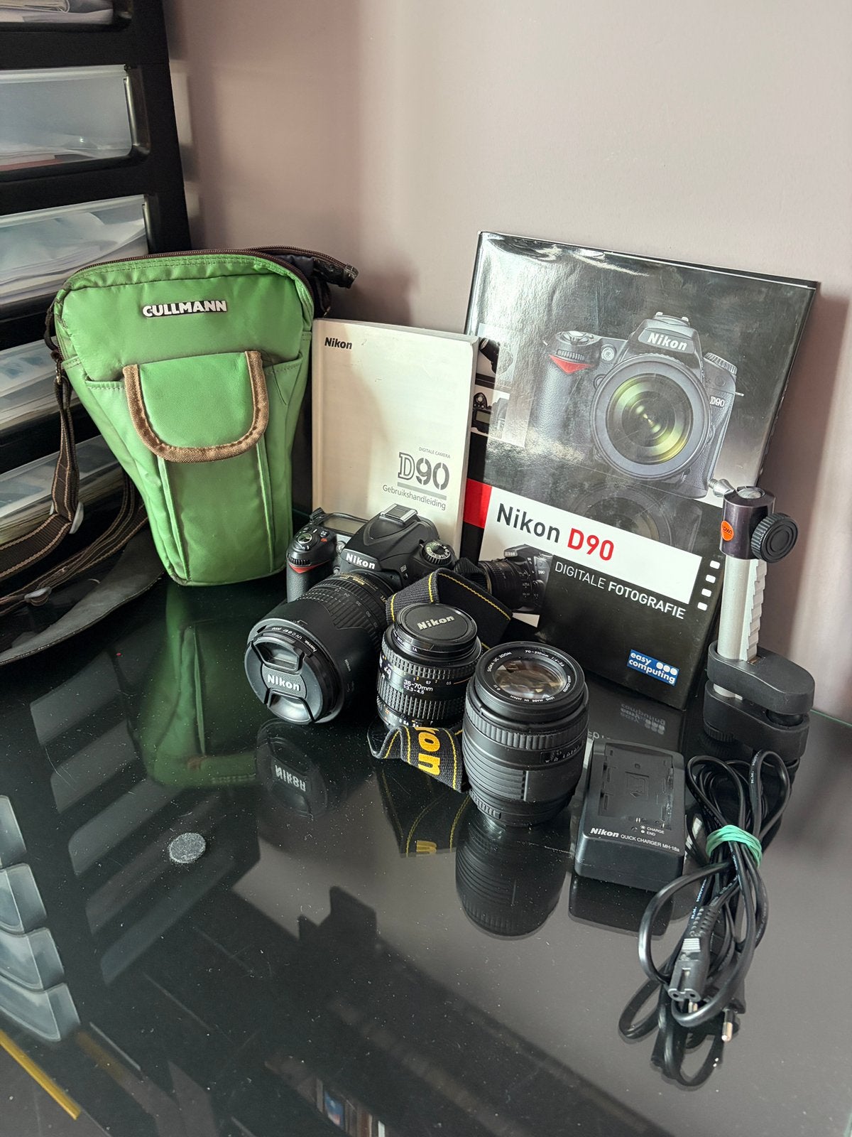 Nikon d90 met alles erop en eraan !, Audio, Tv en Foto, Ophalen of Verzenden, Zo goed als nieuw, Handleiding, Nikon