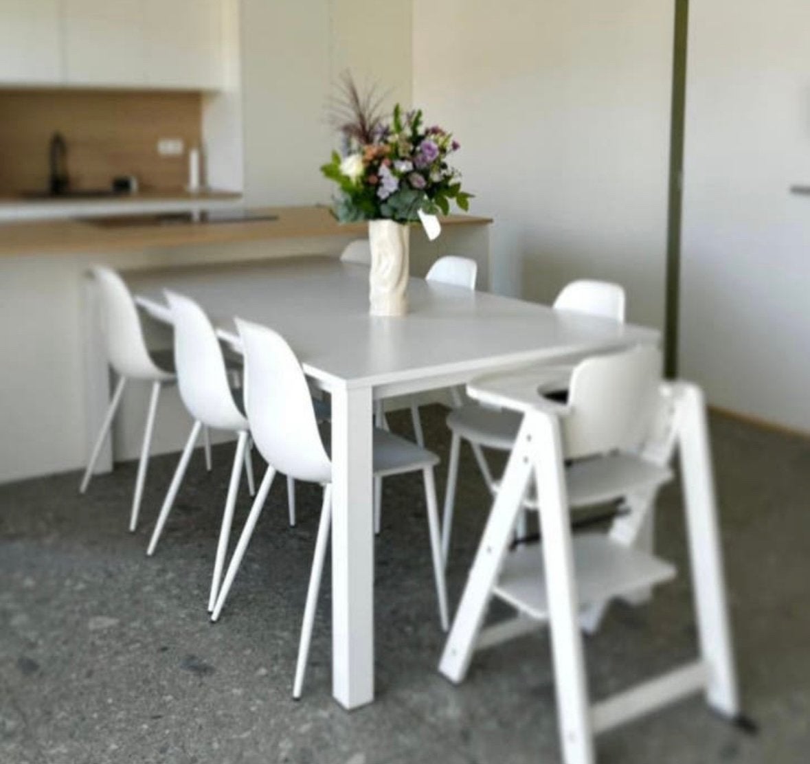 Table à manger blanche, Maison & Meubles, Enlèvement, Comme neuf