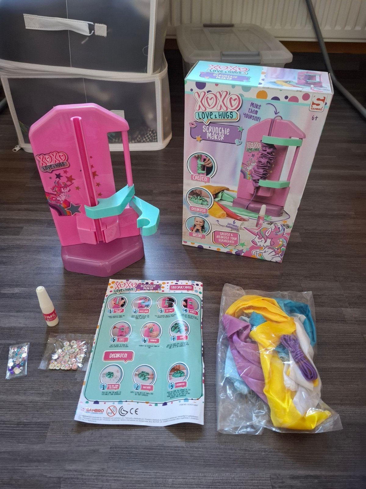 XOXO Scrunchie haarelastiek maker in nieuwstaat, Enlèvement, Neuf