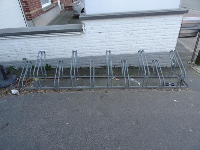fiets rek voor 10 fietsen, Ophalen, Zo goed als nieuw