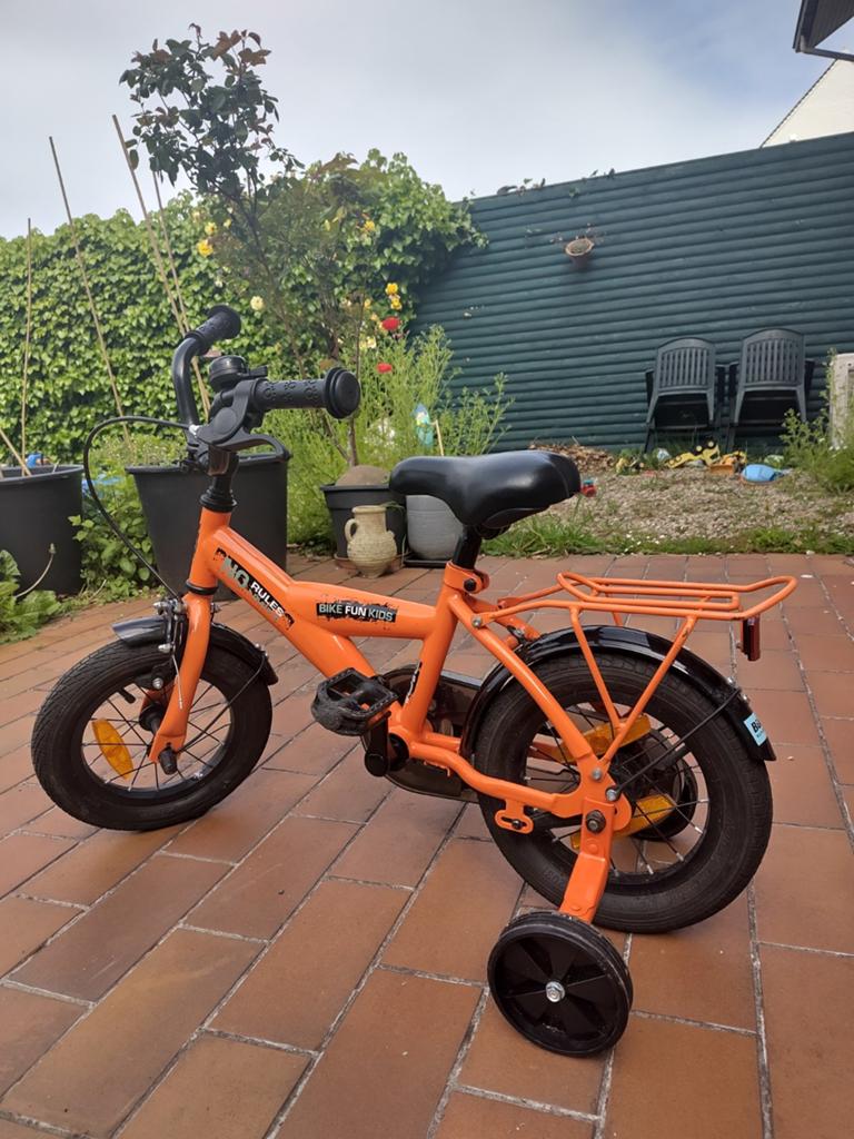 Kinderfiets 12 inch, Fietsen en Brommers, Fietsen | Kinderfietsjes, Ophalen, Terugtraprem, Zijwieltjes, Gebruikt