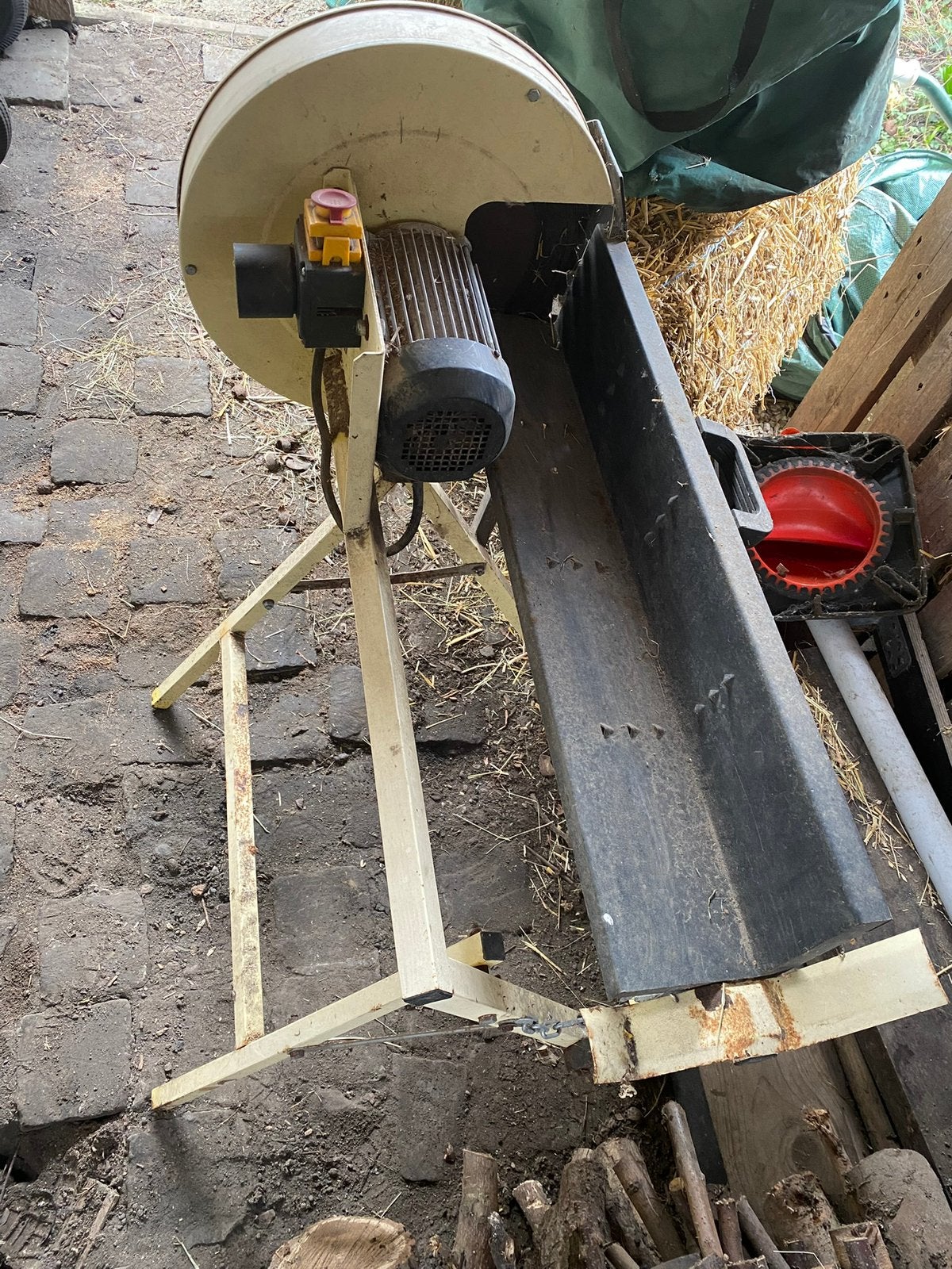Zaagtafel, Dieren en Toebehoren, Overige Dieren-accessoires, Ophalen, Gebruikt