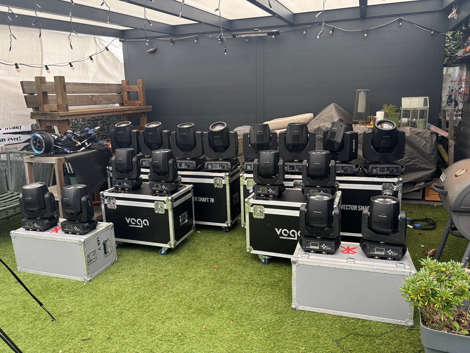 8x Vector Shaft 7R + 8x VEGA 3WAY PRO movinghead, Muziek en Instrumenten, Licht en Laser, Zo goed als nieuw, Ophalen