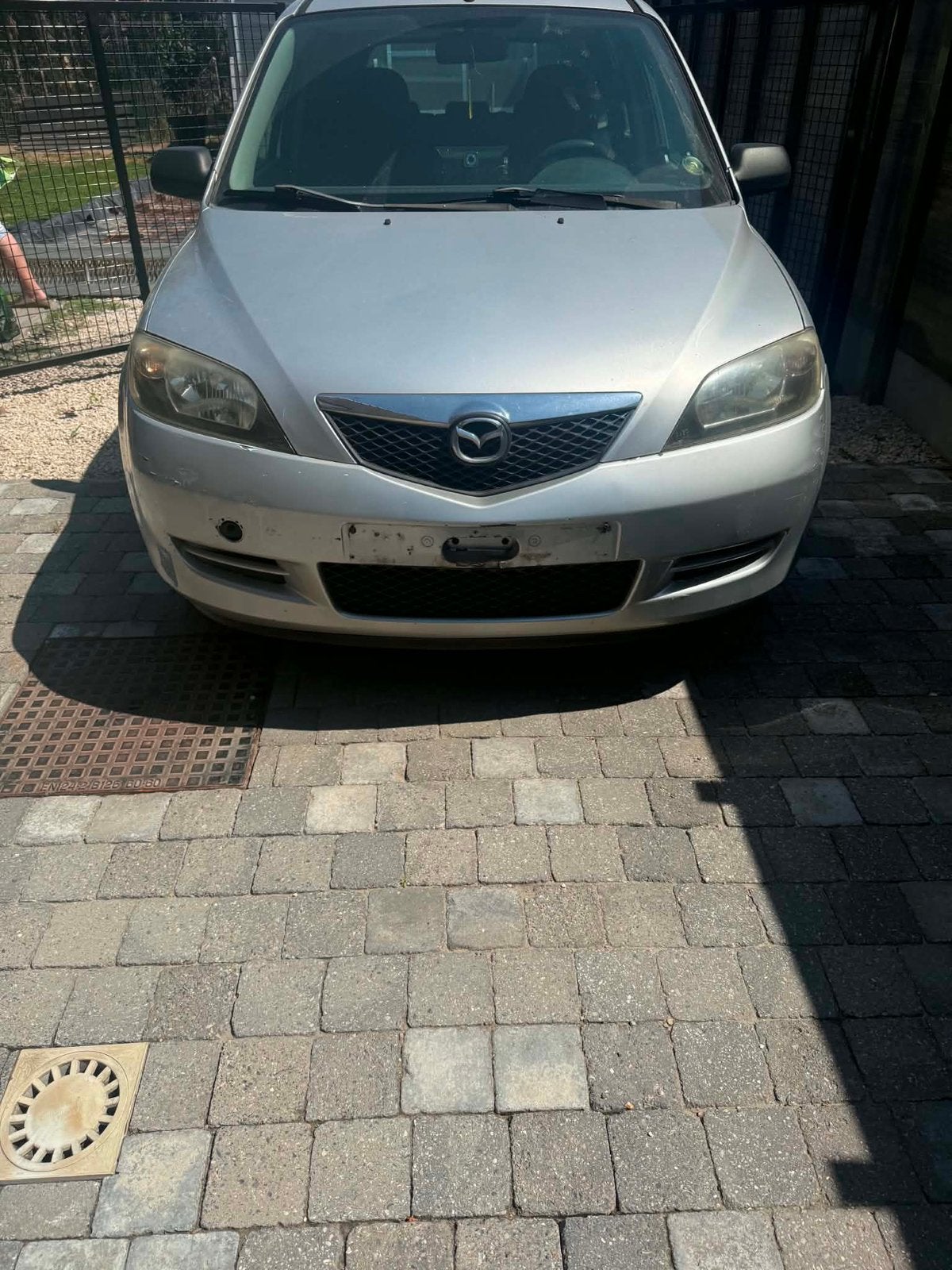 Mazda 2 niet gekeurd voor verkoop, Autos, Mazda, Argent ou Gris, Boîte manuelle, Noir, 5 portes