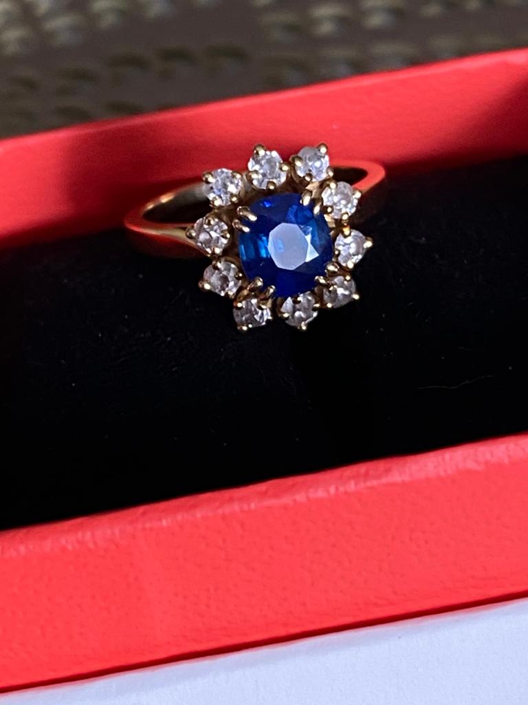 Bague marguerite en or 18k saphir et diamants, Bijoux, Sacs & Beauté, Bagues, Enlèvement, Comme neuf, Or, Or