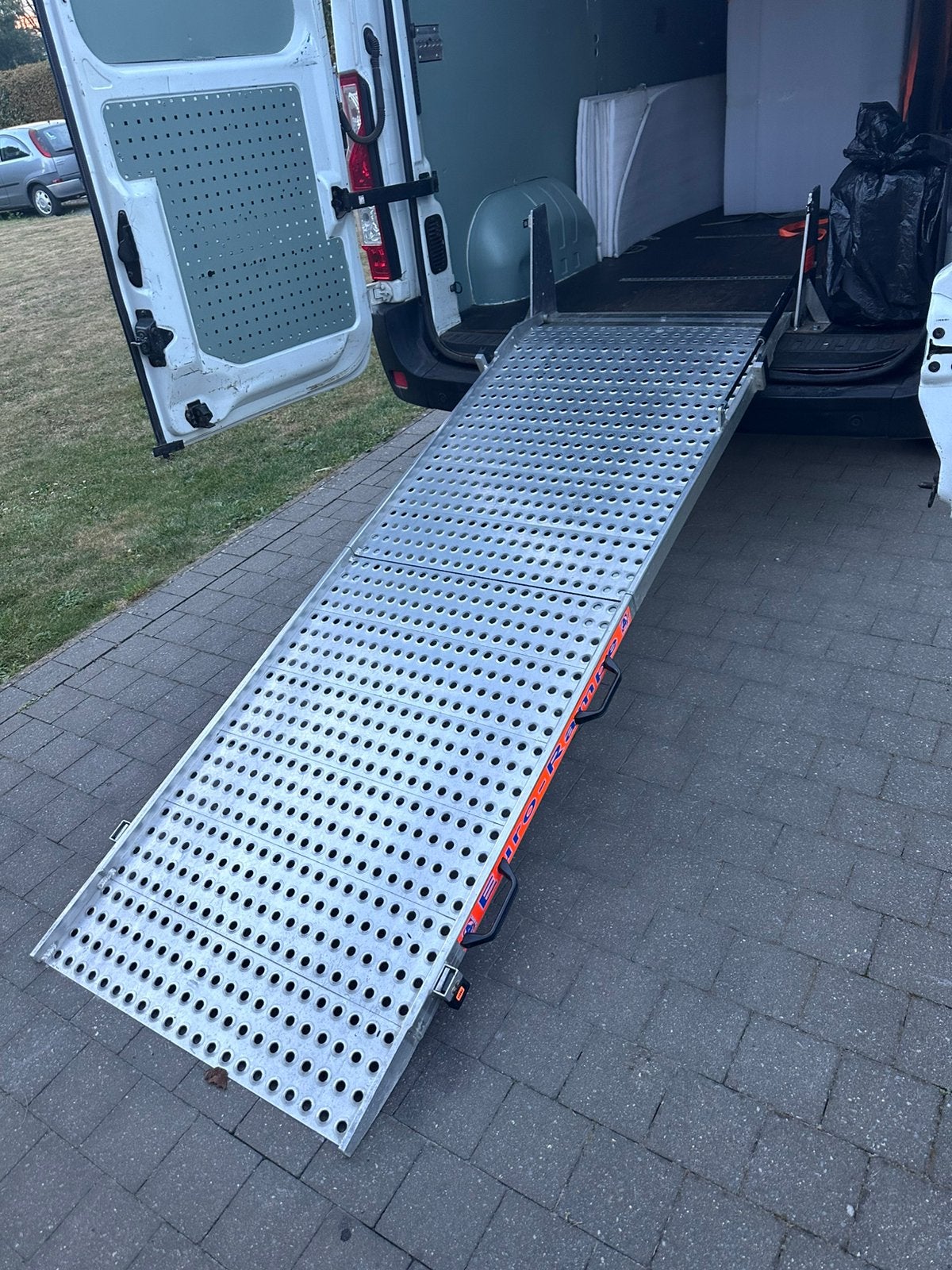 Oprij plaat te koop., Ophalen, Zo goed als nieuw