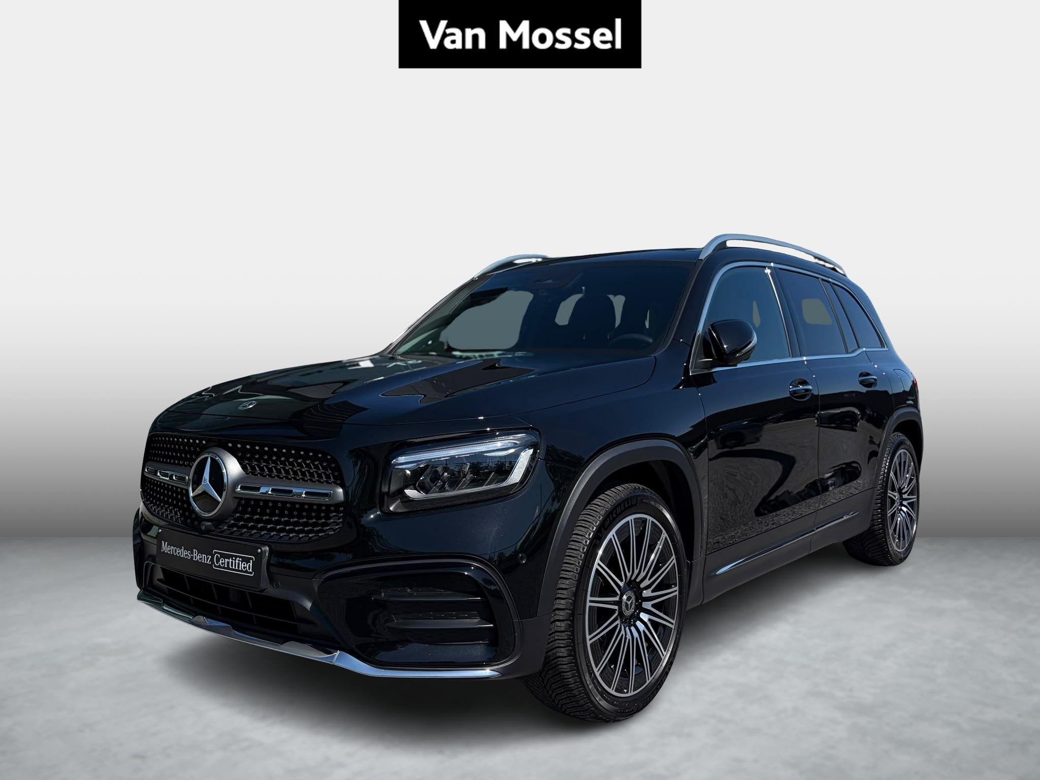 Mercedes-Benz GLB 180 AMG Line + PANO DAK + TREKHAAK + CARPL, 100 kW, Achat, Euro 6, Entreprise