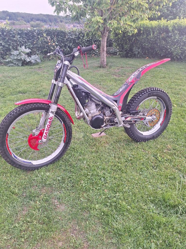 Proef met gasgas, Motoren, Particulier