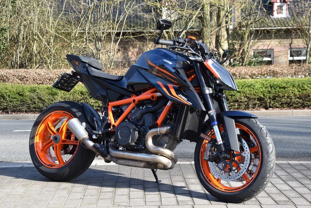 KTM - 1290 SUPERDUKE EVO - PRACHTSTAAT, Motoren, Motoren | KTM, 2 cilinders, Motorrijbewijs A, Handvatverwarming, Bedrijf