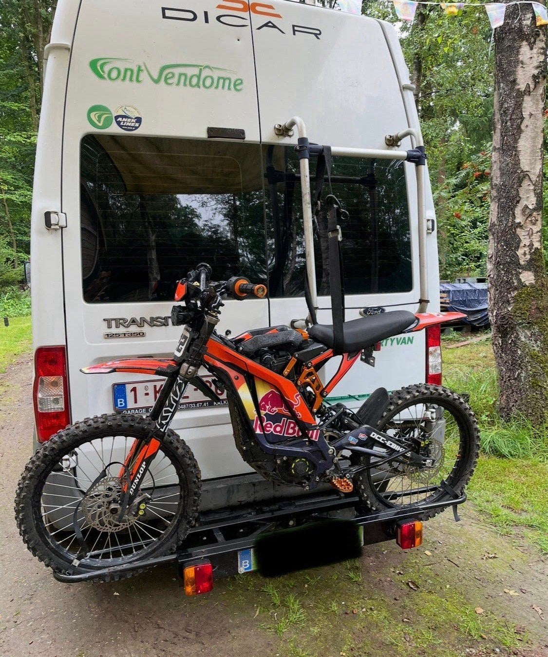 Scooter / motor drager op trekhaak, Motoren, Ophalen, Zo goed als nieuw