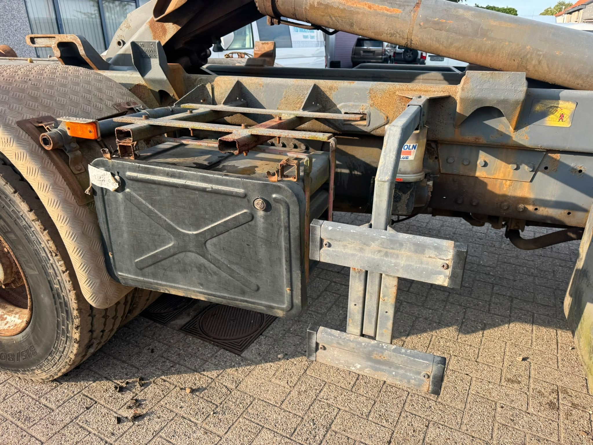 Renault Premium 420 *6X2-10TYRE-MANUAL GEARBOX* (bj 2001), Auto's, Bedrijf, 420 pk, Te koop, Euro 3
