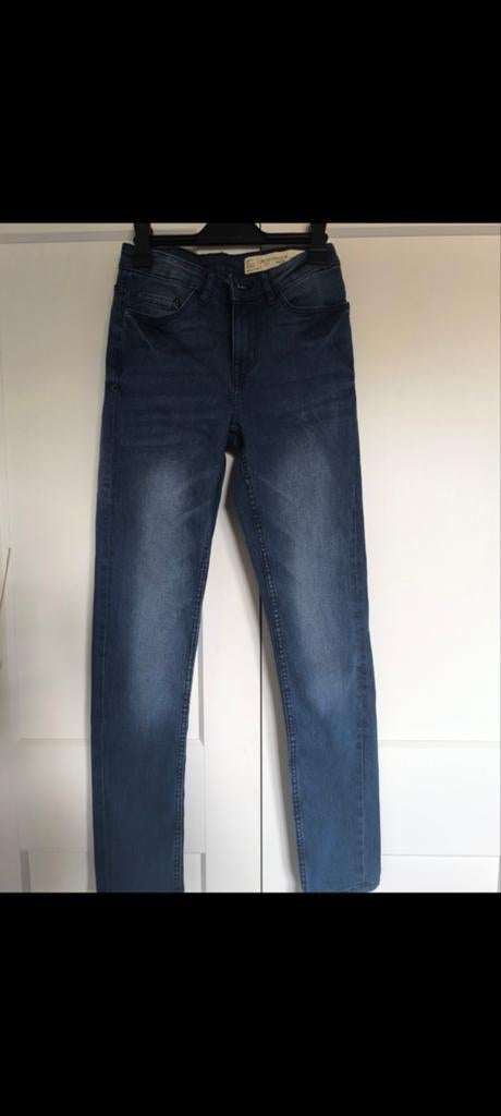 Jeans esmara 34, Kleding | Dames, Spijkerbroeken en Jeans, Ophalen of Verzenden