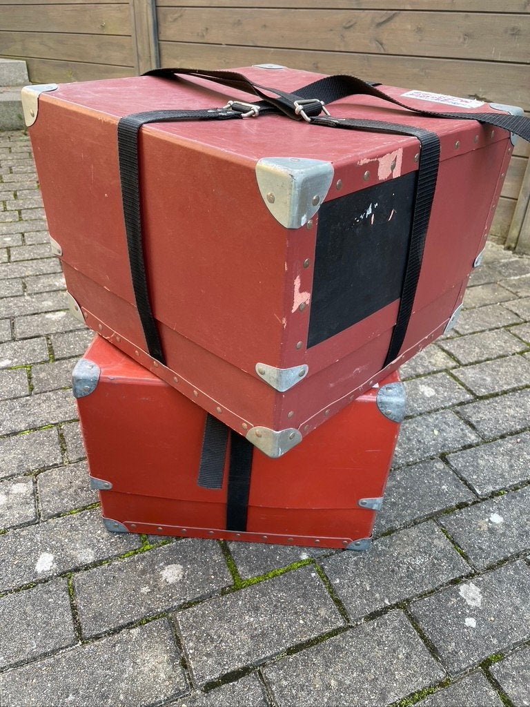 2 coffres pour transport de films "ciné " 35 mm., Audio, Tv en Foto, Filmrollen, Ophalen, 35mm film