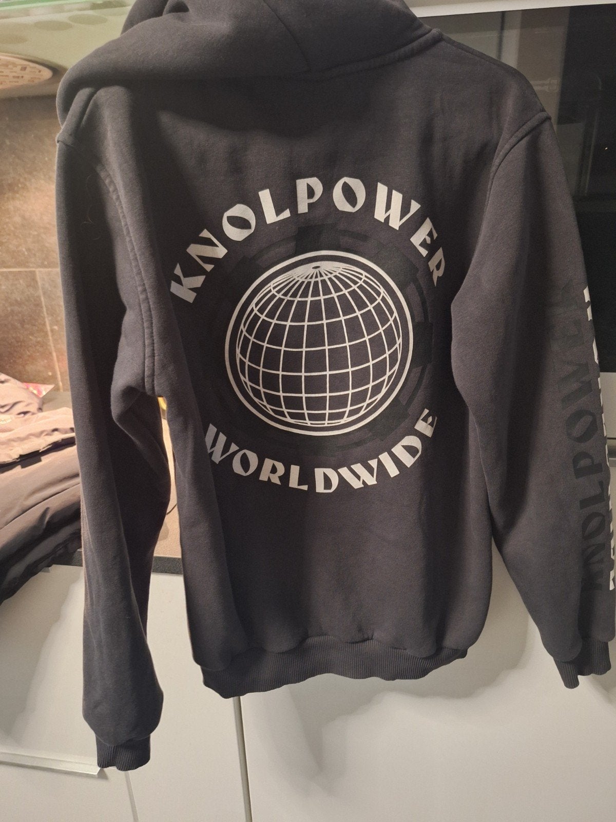 enzo knop hoodie, Kleding | Dames, Ophalen of Verzenden
