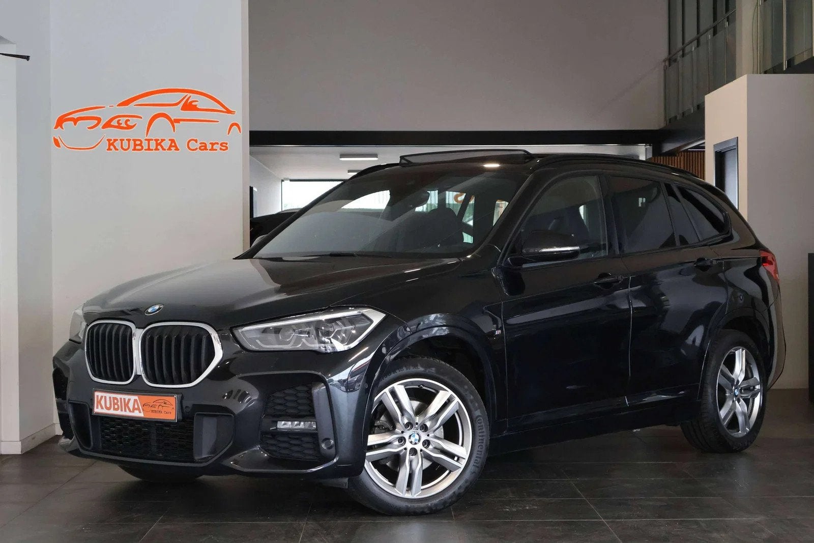BMW X1 X1 2.0 dAS sDrive18 BTW* Pano Camera M-Pack Garantie, 4 cilinders, Skiluik, Zwart, Leder
