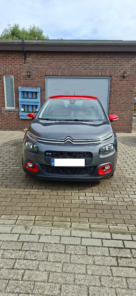 Mooie Citroën C3 1.2 benzine met 110 pk van 2017, Auto's, Citroën, Leder en Stof, 5 deurs, Particulier, Zilver of Grijs