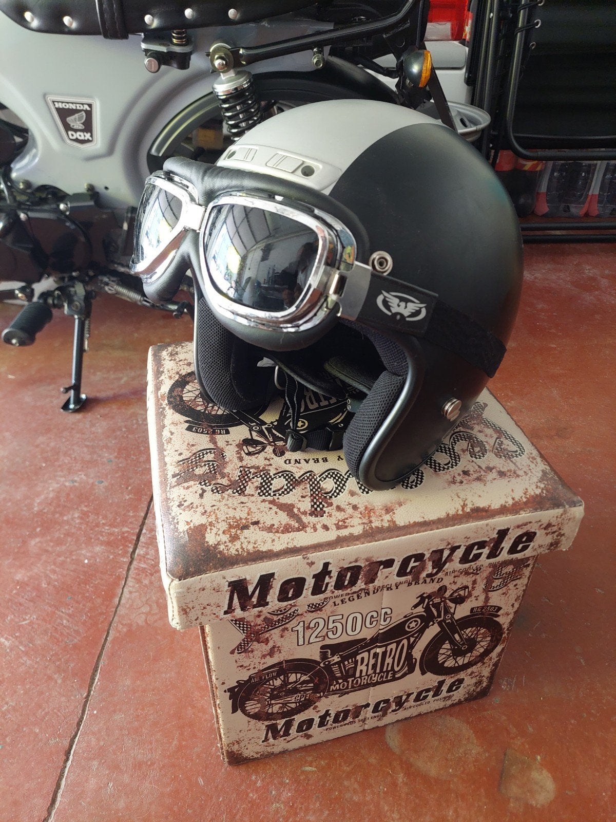 Casque moto vintage avec lunette, Enlèvement