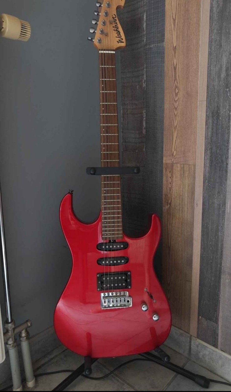 Washburn X-series + versterker, Muziek en Instrumenten, Ophalen of Verzenden, Zo goed als nieuw, Overige merken, Met versterker