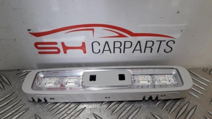 Eclairage intérieur arrière d'un Mercedes C-Klasse, 3 mois de garantie, Utilisé, -, -