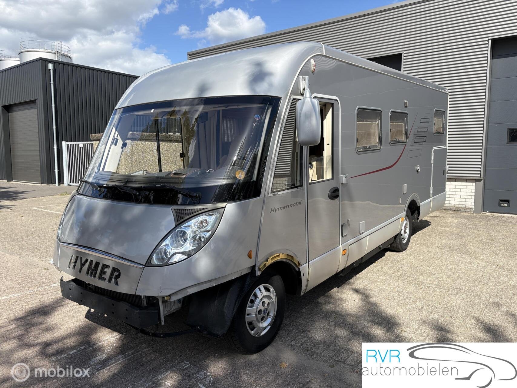 Hymer B 694 SL, Caravanes & Camping, Camping-cars, Jusqu'à 4, Boîte manuelle, Diesel, Hymer