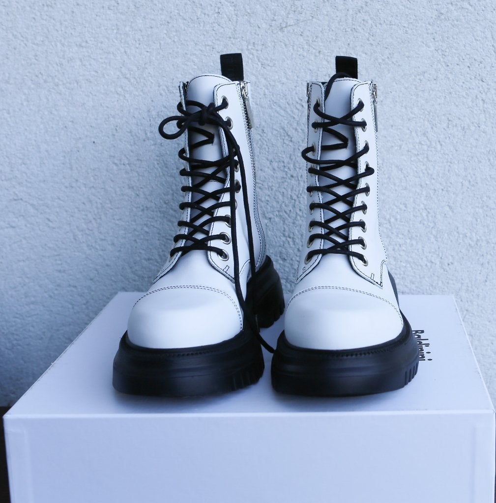 Superbes bottines blanches neuves Baldinini 38, Neuf, Enlèvement ou Envoi, Boots et Botinnes, Blanc