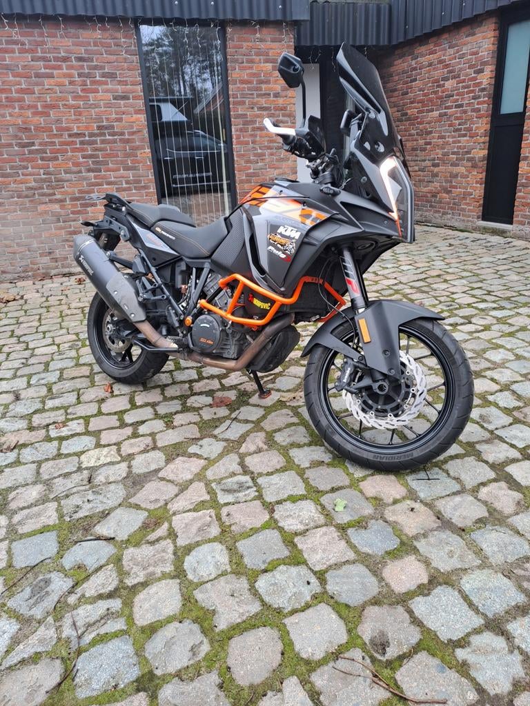 Ktm 1290 super adventure s, Motoren, 2 cilinders, Motorrijbewijs A, Handvatverwarming, Gebruikt