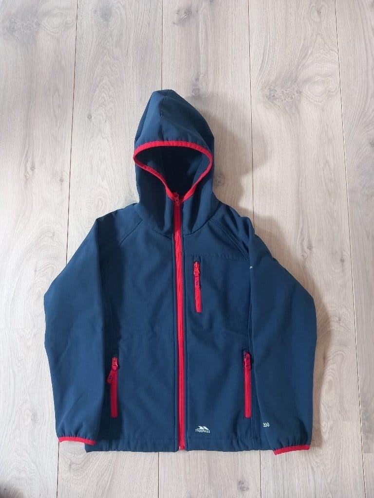 Softshell Trespass 122-128, Kinderen en Baby's, Jongen of Meisje, Trui of Vest, Ophalen of Verzenden, Zo goed als nieuw