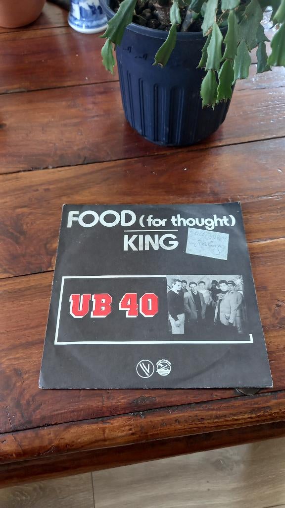 Vinyl (45t) ub40 "food/king", Ophalen, 1980 - 1989, Gebruikt
