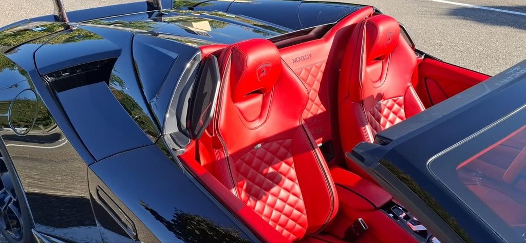 Lamborghini Spider très exclusive, Autos, Entreprise, Achat